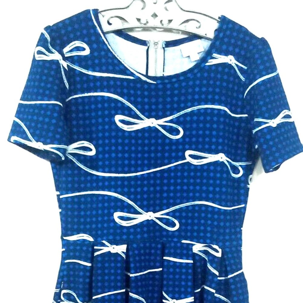 LuLaRoe Small Amelia Dress Beautiful Blue with white Bows Print